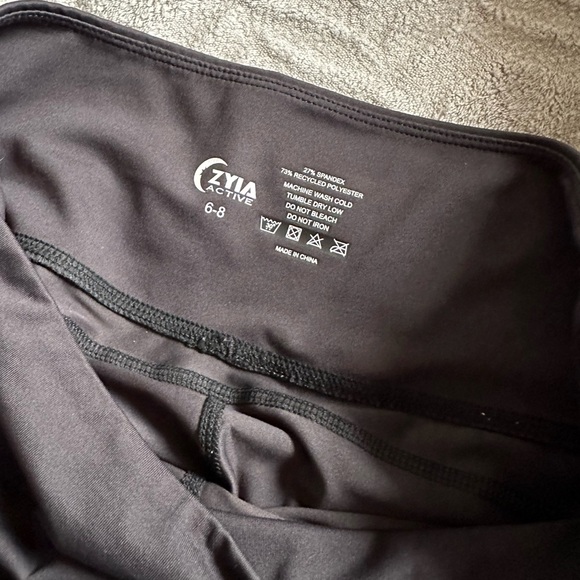 2 x Zyia light n tight - Size 6 - 8 - Picture 9 of 10